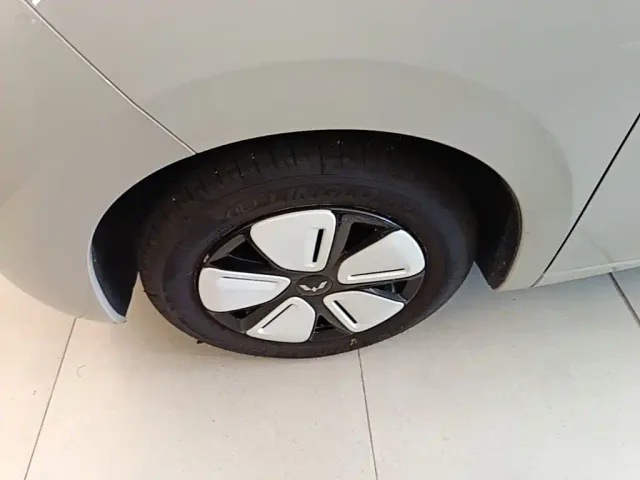 Wuling Hongguang Mini EV — Фото автомобиля 22