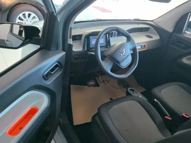 Wuling Hongguang Mini EV — Фото автомобиля 15