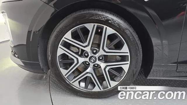 Hyundai Grandeur GN7 — Фото автомобиля 5