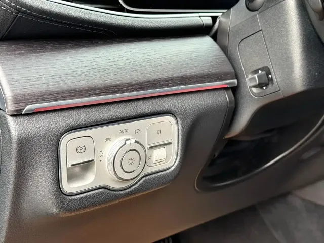 Mercedes-Benz GLS-Class — Фото автомобиля 10