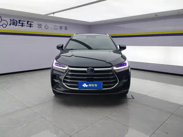 BYD Tang — Фото автомобиля 2