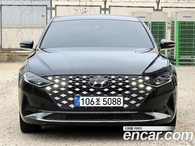 Hyundai Grandeur Grandeur (New) — Фото автомобиля 3