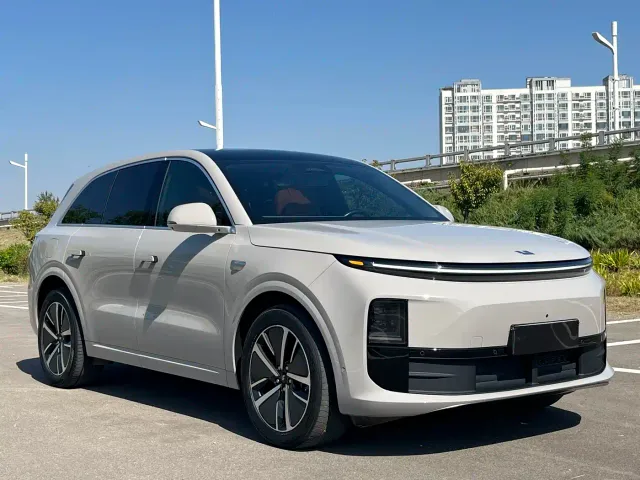 Li Auto L6 — Фото автомобиля 3