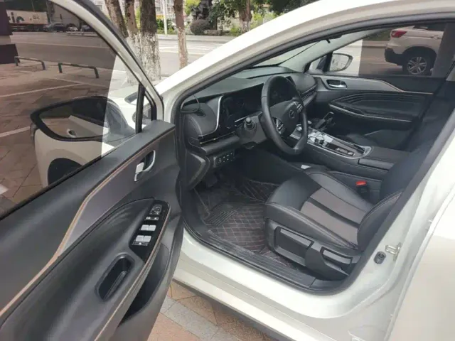 GAC Aion S Plus — Фото автомобиля 15