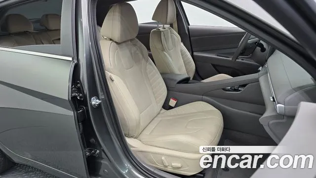 Hyundai Avante CN7 — Фото автомобиля 26