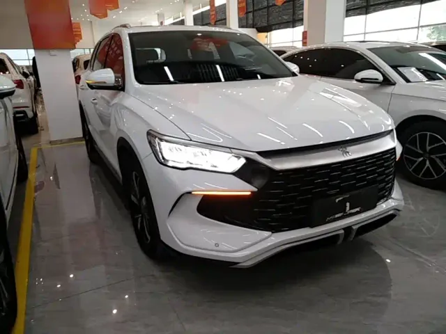 BYD Song Pro — Фото автомобиля 3
