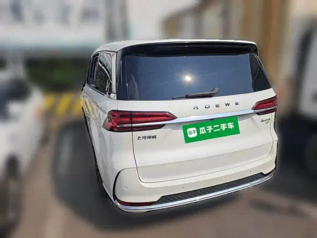 Roewe iMAX8 — Фото автомобиля 4