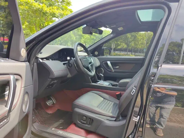 Land Rover Discovery Sport — Фото автомобиля 14