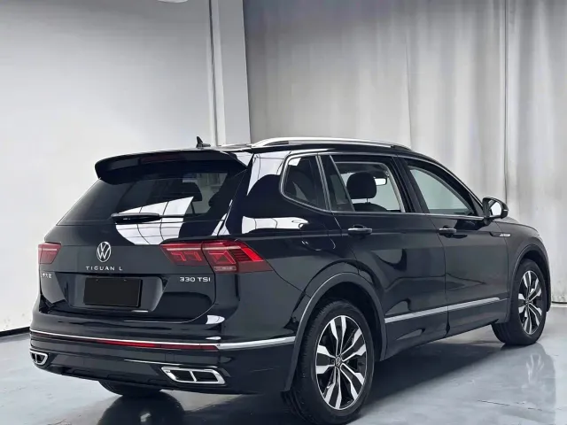 Volkswagen Tiguan L — Фото автомобиля 11