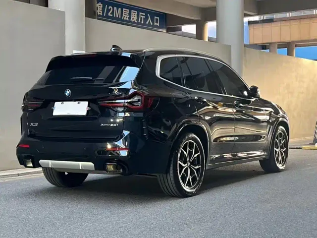 BMW X3 — Фото автомобиля 5