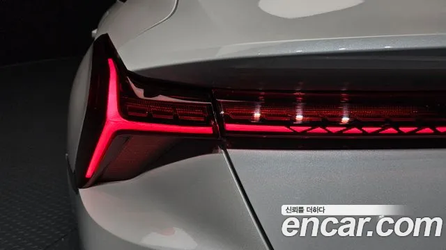 Kia K8 Hybrid — Фото автомобиля 8