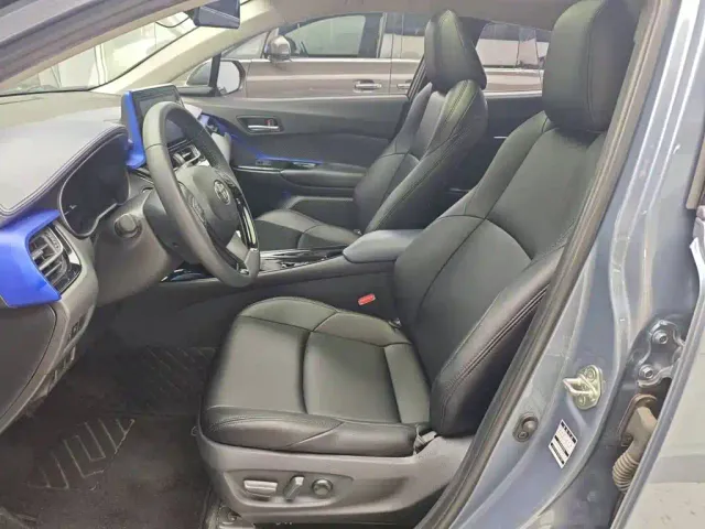 Toyota C-HR — Фото автомобиля 14