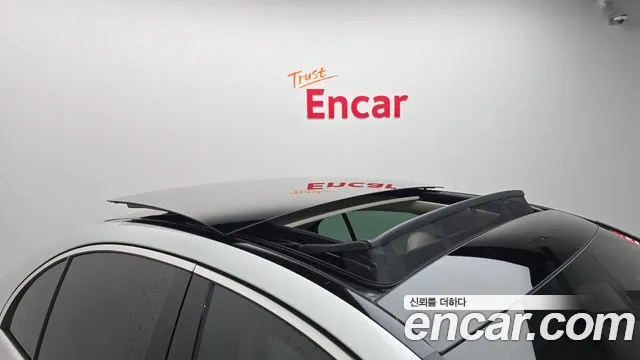Mercedes-Benz E-Class — Фото автомобиля 28