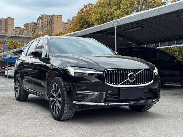 Volvo XC60 — Фото автомобиля 3