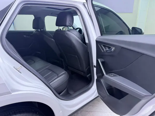 Audi Q2L — Фото автомобиля 21