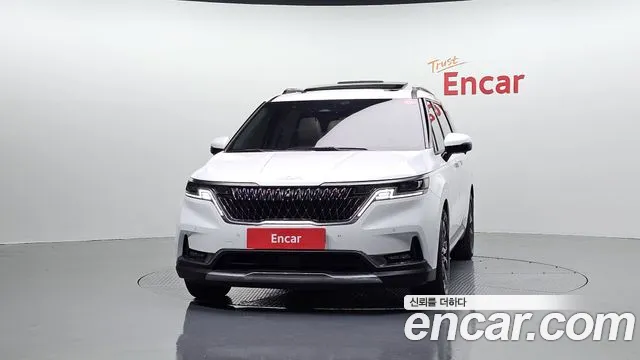 Kia Canival Carnival 4 поколение Бензин 7 мест Signature — Фото автомобиля 2