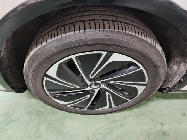 Roewe Feifan R7 — Фото автомобиля 22