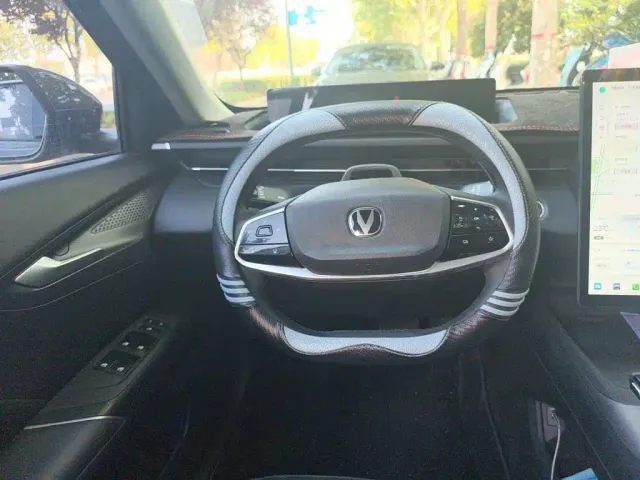 Changan Lamore — Фото автомобиля 11