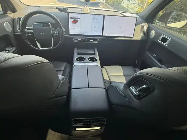Li Auto L7 — Фото автомобиля 7