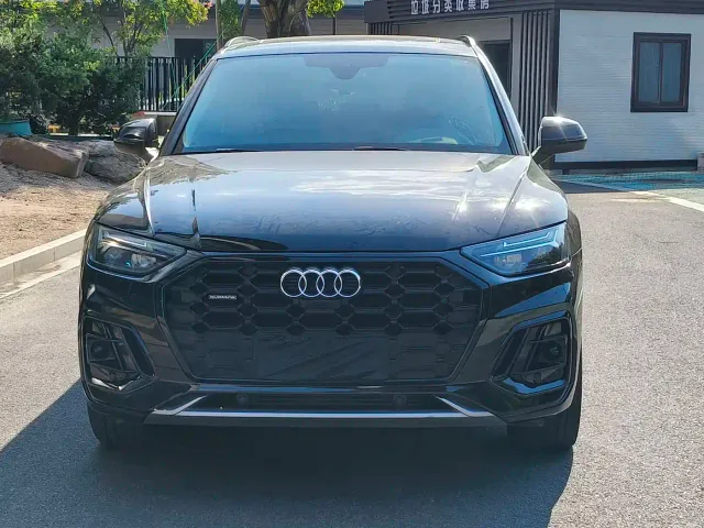 Audi Q5L — Фото автомобиля 2