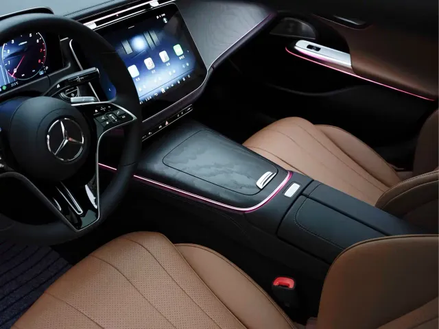 Mercedes-Benz E-Class — Фото автомобиля 16