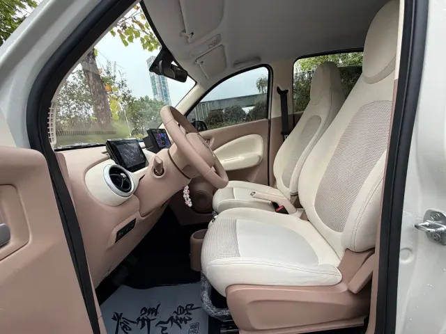 Wuling Hongguang Mini EV — Фото автомобиля 16