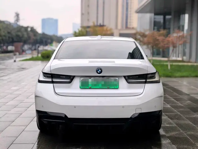 BMW i3 — Фото автомобиля 5