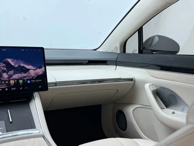 Luxeed S7 — Фото автомобиля 13