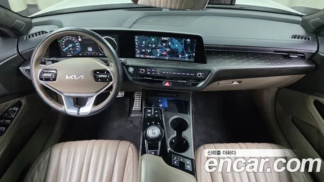 Kia K8 Hybrid — Фото автомобиля 10