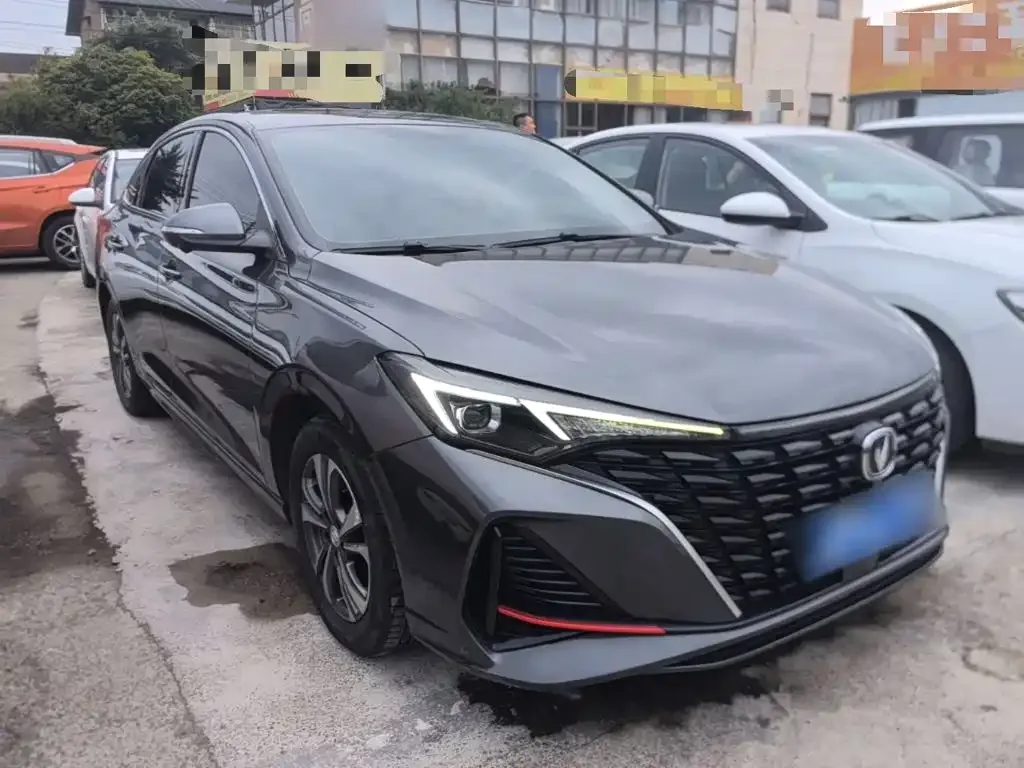 Changan Eado 2023 Enjoy Edition PLUS Blue Whale NE 1.4T GDI DCT Premium Edition — Фото автомобиля 3
