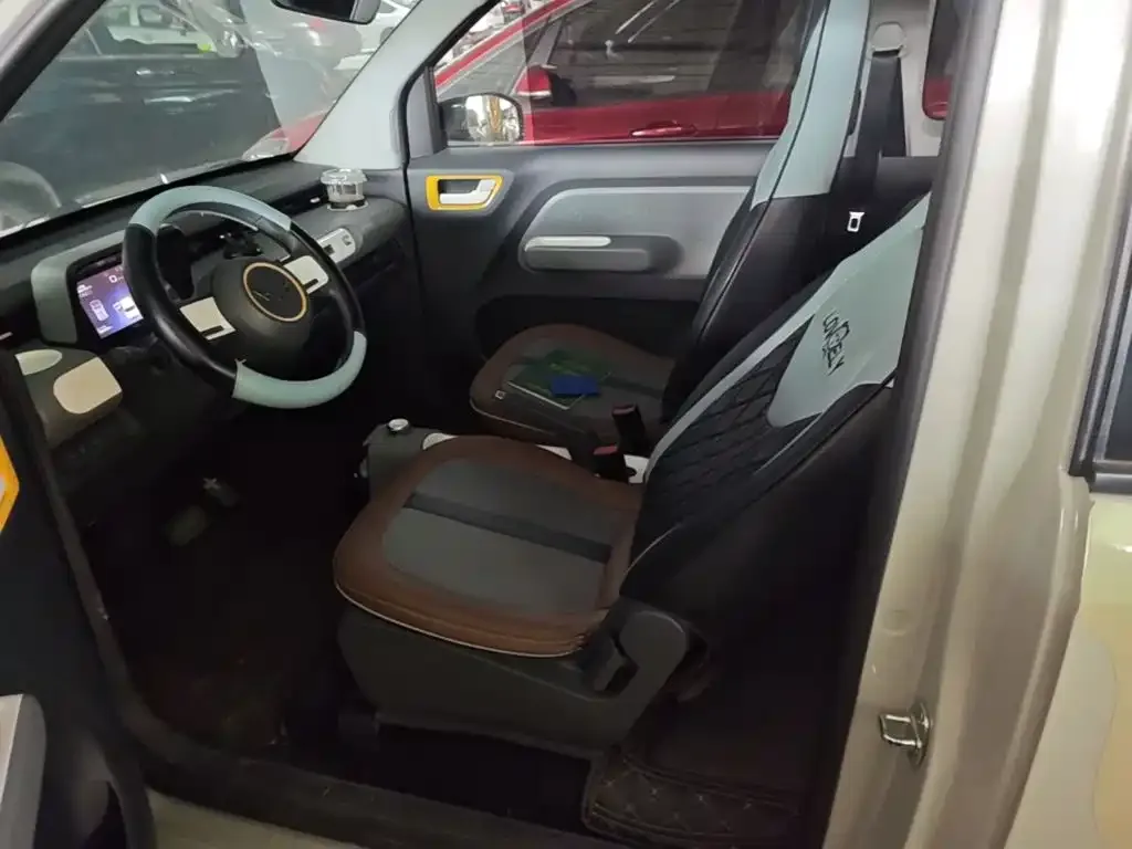 Wuling Motors Hongguang MINIEV 2022 GAMEBOY 200km Play Edition LFP — Фото автомобиля 13