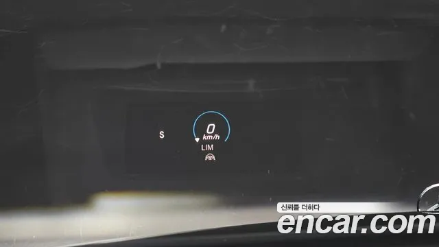 Mercedes-Benz E-Class — Фото автомобиля 30
