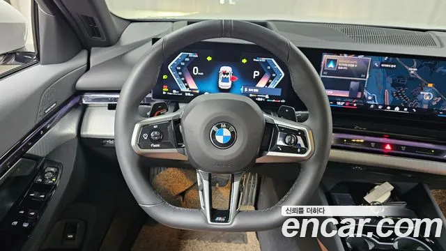 BMW 5-Series 5 серия (G60) 530i xDrive M Sport — Фото автомобиля 13