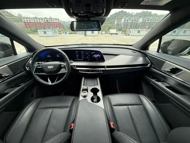 Cadillac XT5 — Фото автомобиля 4