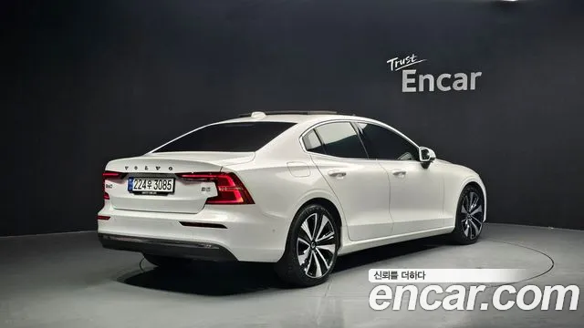 Вольво S60 S60 третьего поколения B5 Ultimate Bright — Фото автомобиля 2
