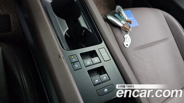 Hyundai Ioniq 6 — Фото автомобиля 11