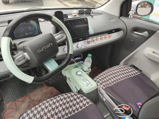 Changan Lumin — Фото автомобиля 11