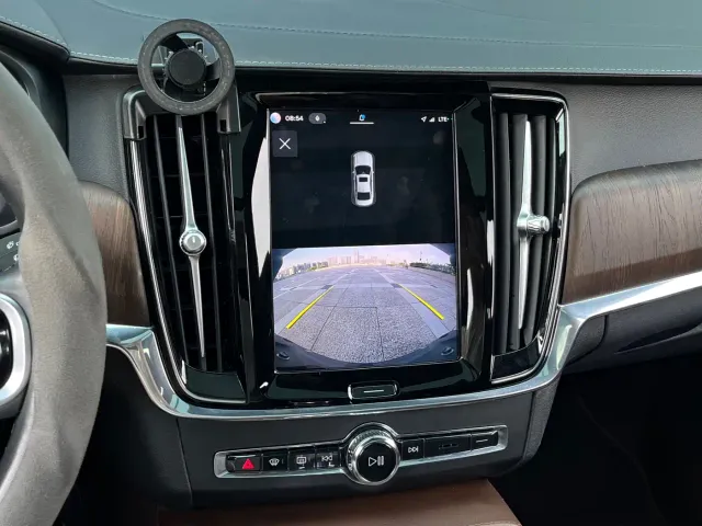Volvo S90 — Фото автомобиля 10