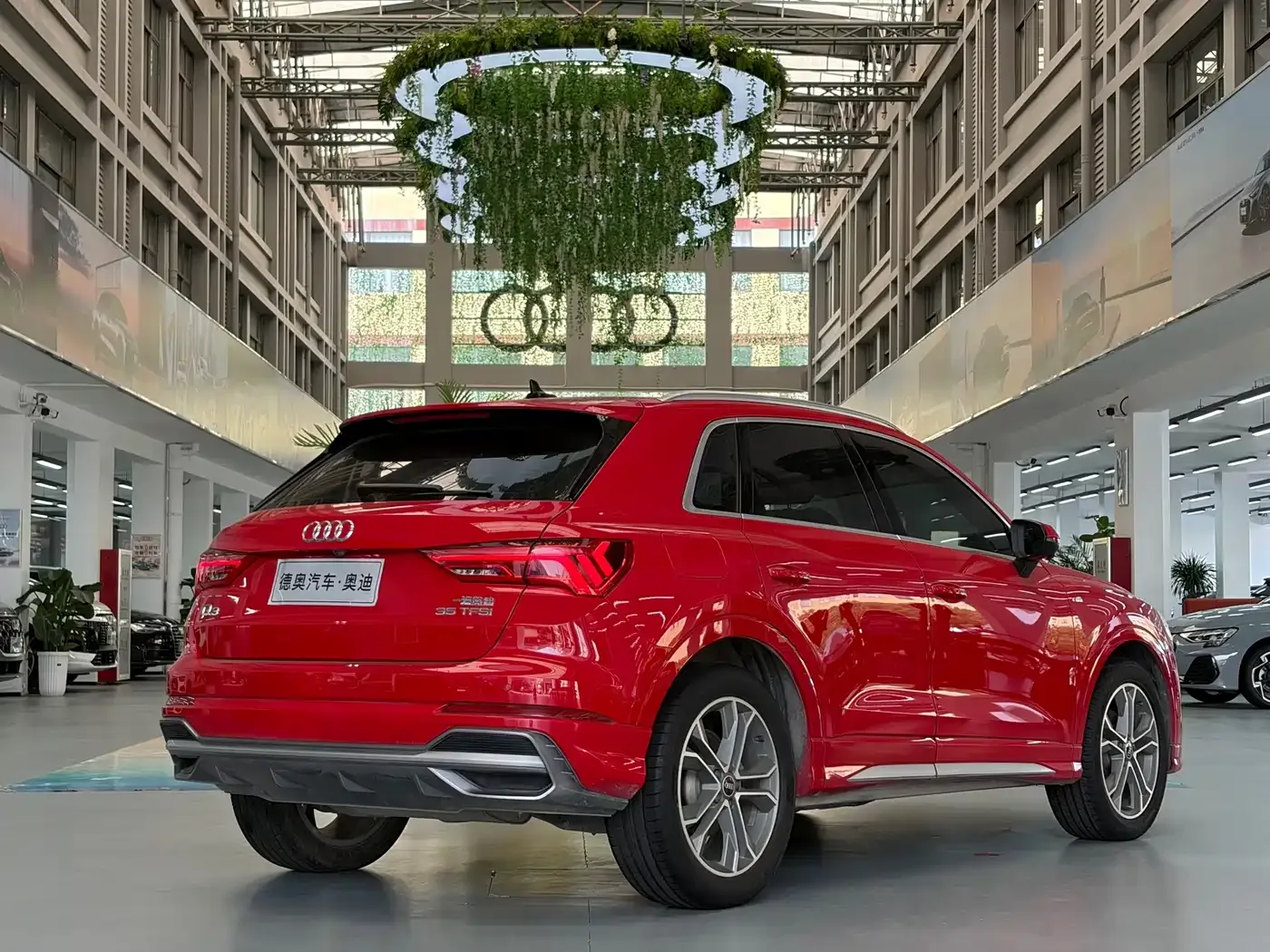 Audi Audi Q3 2023 35 TFSI Fashion Dynamic (1.4T) — Фото автомобиля 3