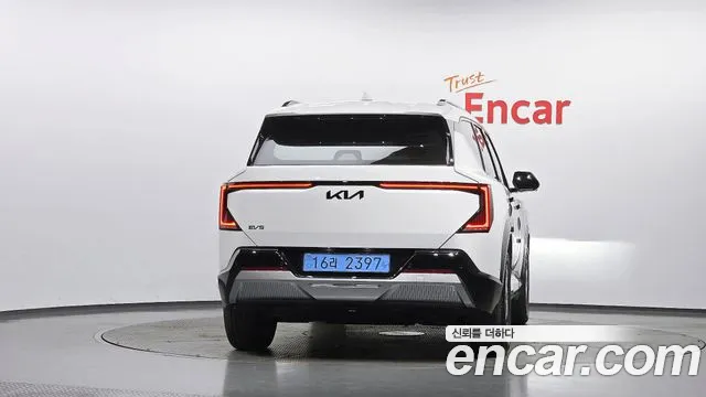 Kia EV5 — Фото автомобиля 4