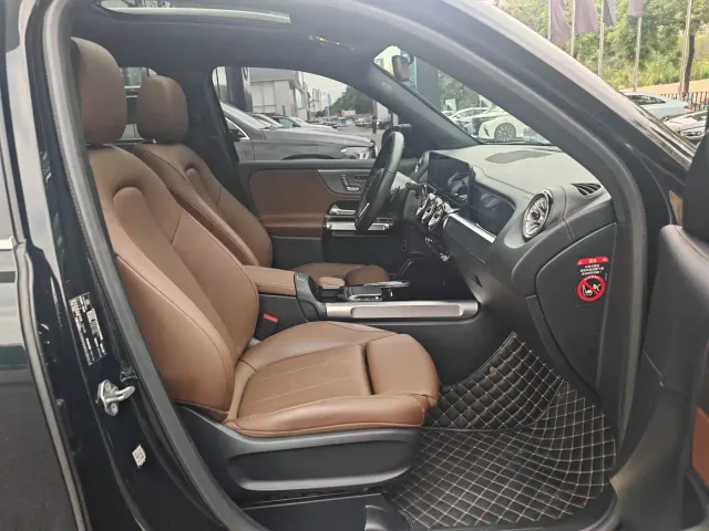 Mercedes-Benz GLB-Class — Фото автомобиля 10