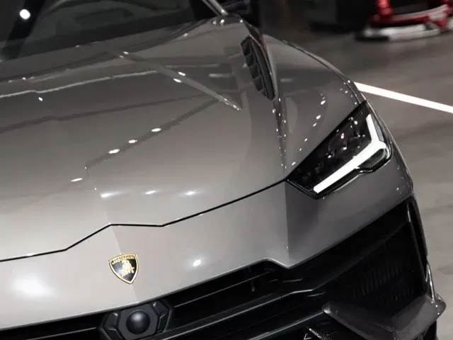 Lamborghini Urus — Фото автомобиля 6