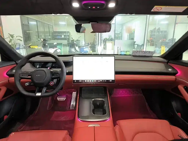 Xiaomi SU7 — Фото автомобиля 9