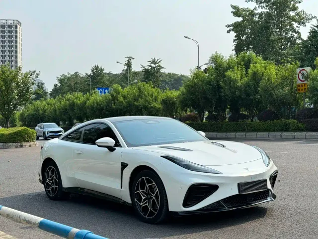 Hozon Neta GT — Фото автомобиля 3
