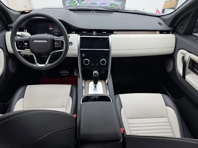 Land Rover Discovery Sport — Фото автомобиля 11