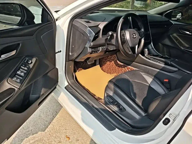 Toyota Avalon — Фото автомобиля 15