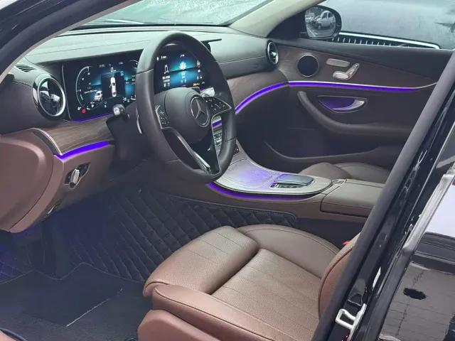 Mercedes-Benz E-Class — Фото автомобиля 4
