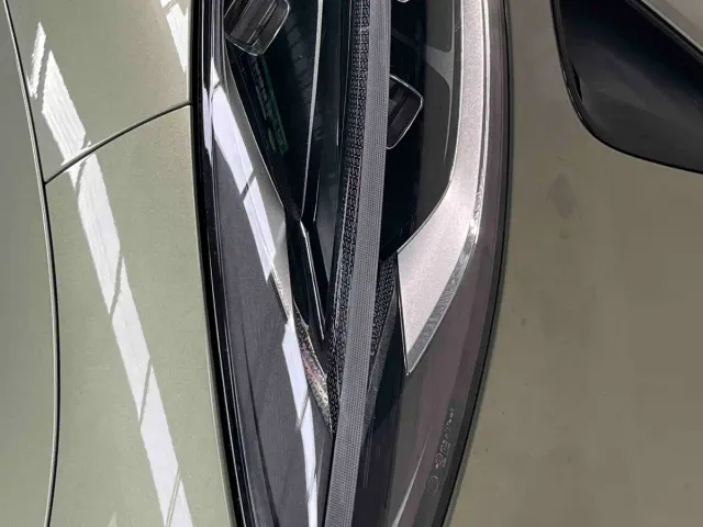 Xiaomi SU7 — Фото автомобиля 17