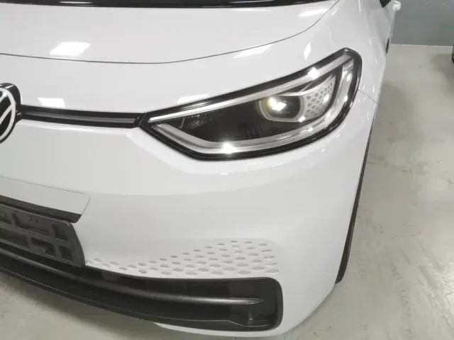 Volkswagen ID.3 — Фото автомобиля 23