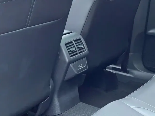 Jetta VS7 — Фото автомобиля 16